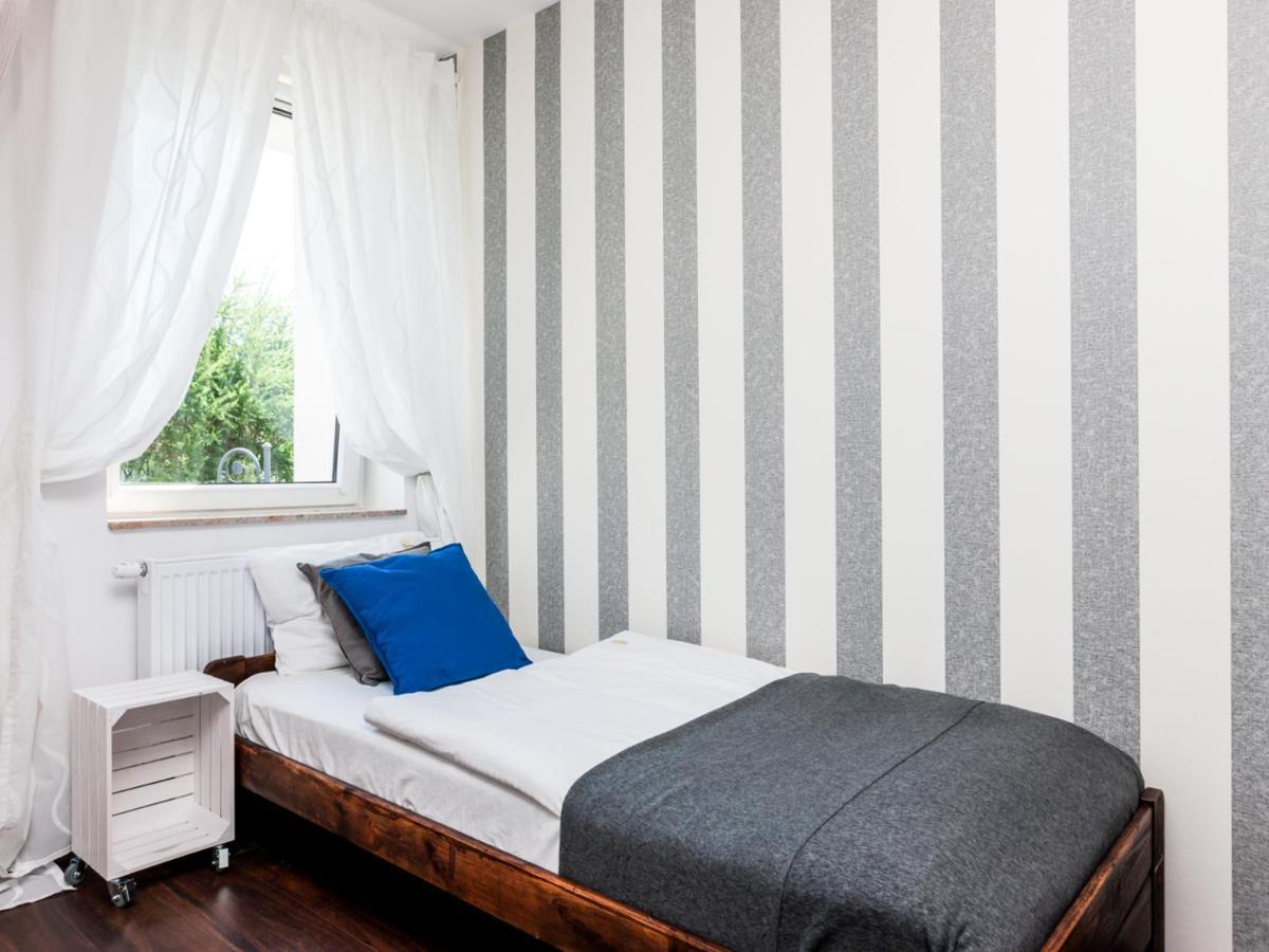 Kompleks Wypoczynkowy Pomerania Z Podgrzewanym Basenem 30 Metrow Do Morza Rewal Exterior photo