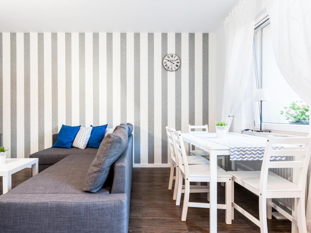 Kompleks Wypoczynkowy Pomerania Z Podgrzewanym Basenem 30 Metrow Do Morza Rewal Room photo