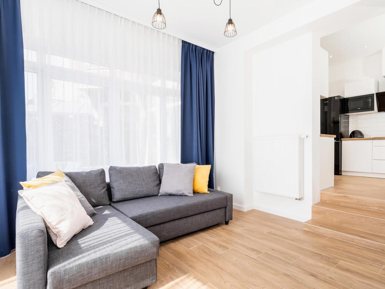Kompleks Wypoczynkowy Pomerania Z Podgrzewanym Basenem 30 Metrow Do Morza Rewal Room photo